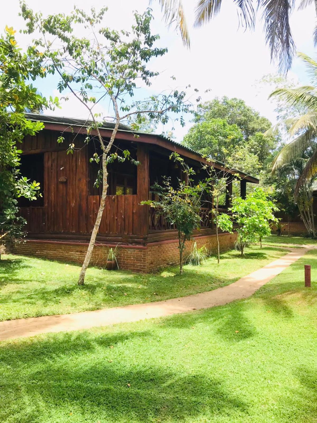 Lake Resort Bolgoda วัดดูวา ภายนอก รูปภาพ